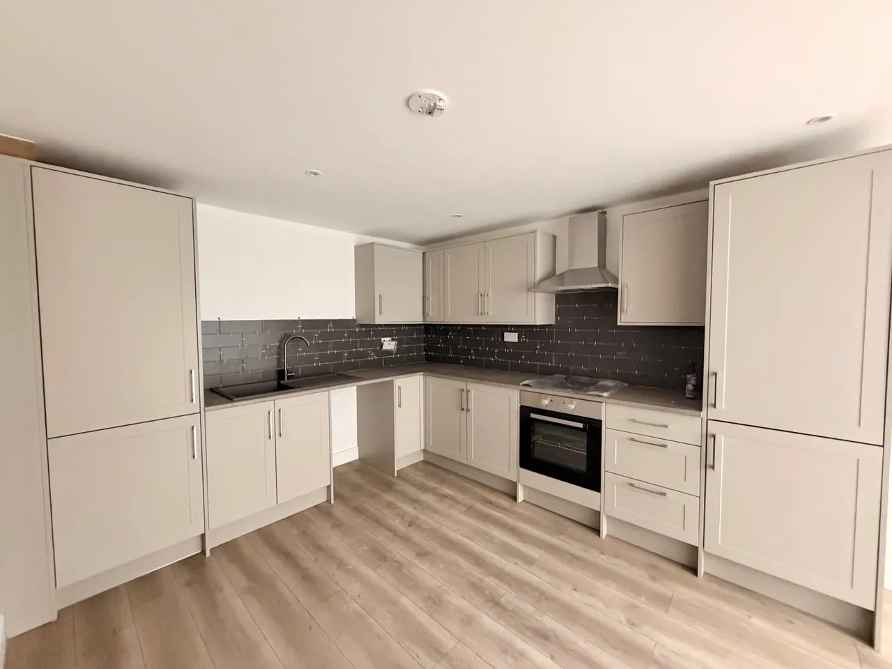 2 bed flat to rent, Westgate, Rotherham, S60