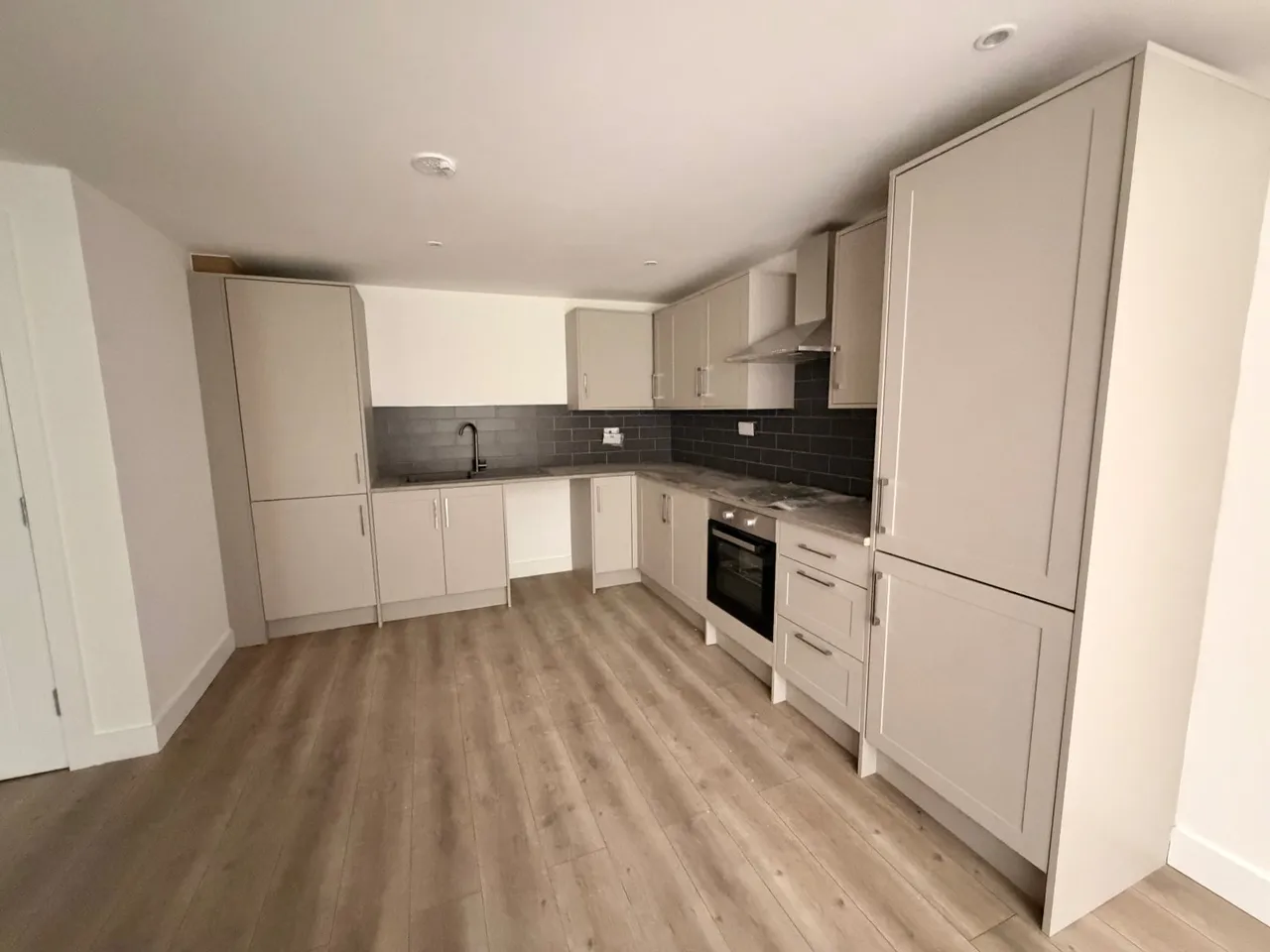 Westgate, Rotherham, S60, photo 2