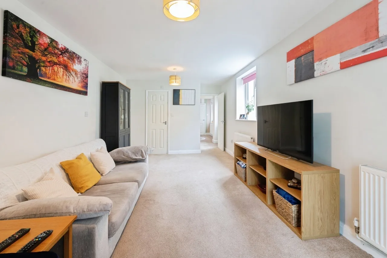 Lambs Lane South, RAINHAM, Essex, RM13, photo 11