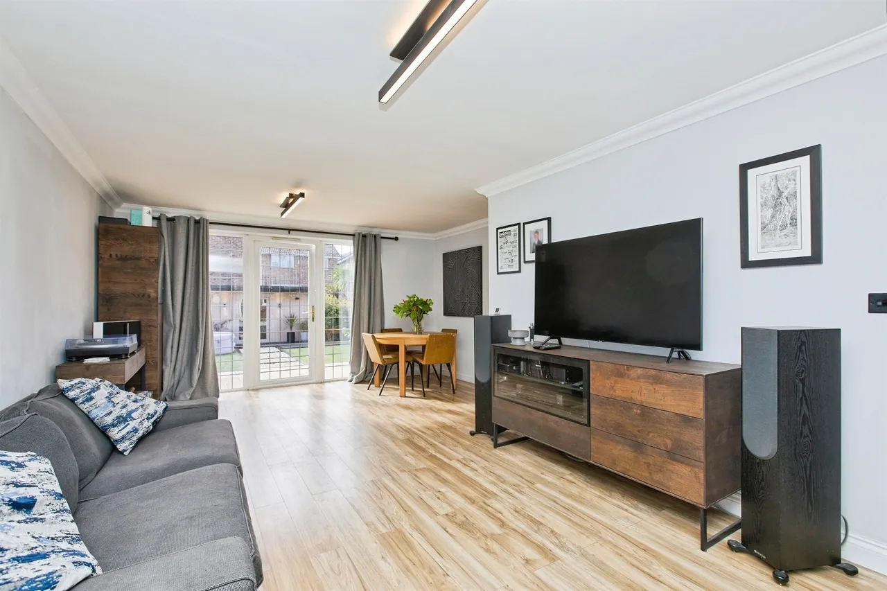 Ingham Drive, Mickleover, DE3, photo 2