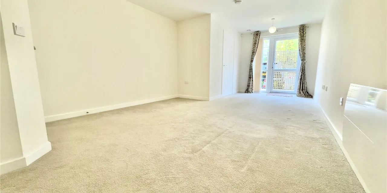 Hooton Road, Willaston, CH64, photo 5