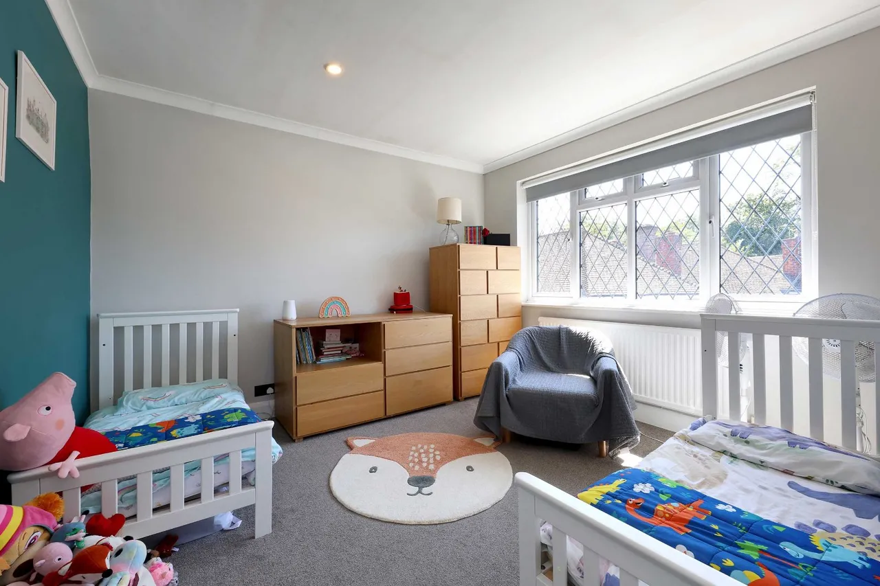 Wycombe End, Beaconsfield, HP9, photo 14