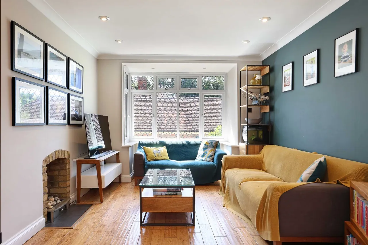 Wycombe End, Beaconsfield, HP9, photo 3