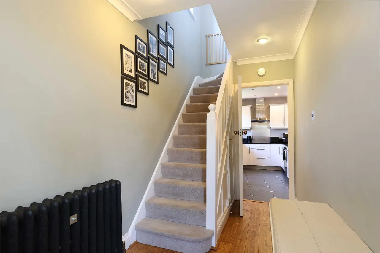 Wycombe End, Beaconsfield, HP9, photo 10