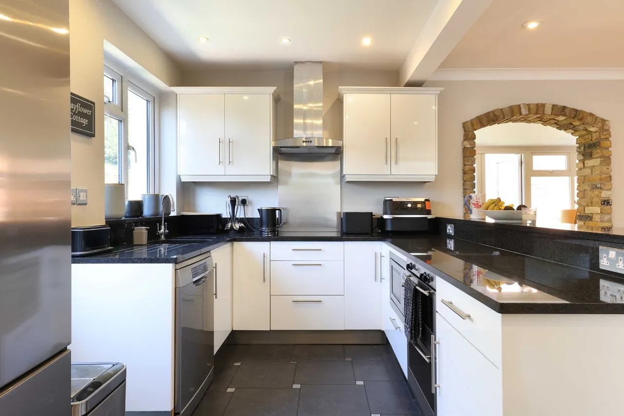 Wycombe End, Beaconsfield, HP9, photo 6