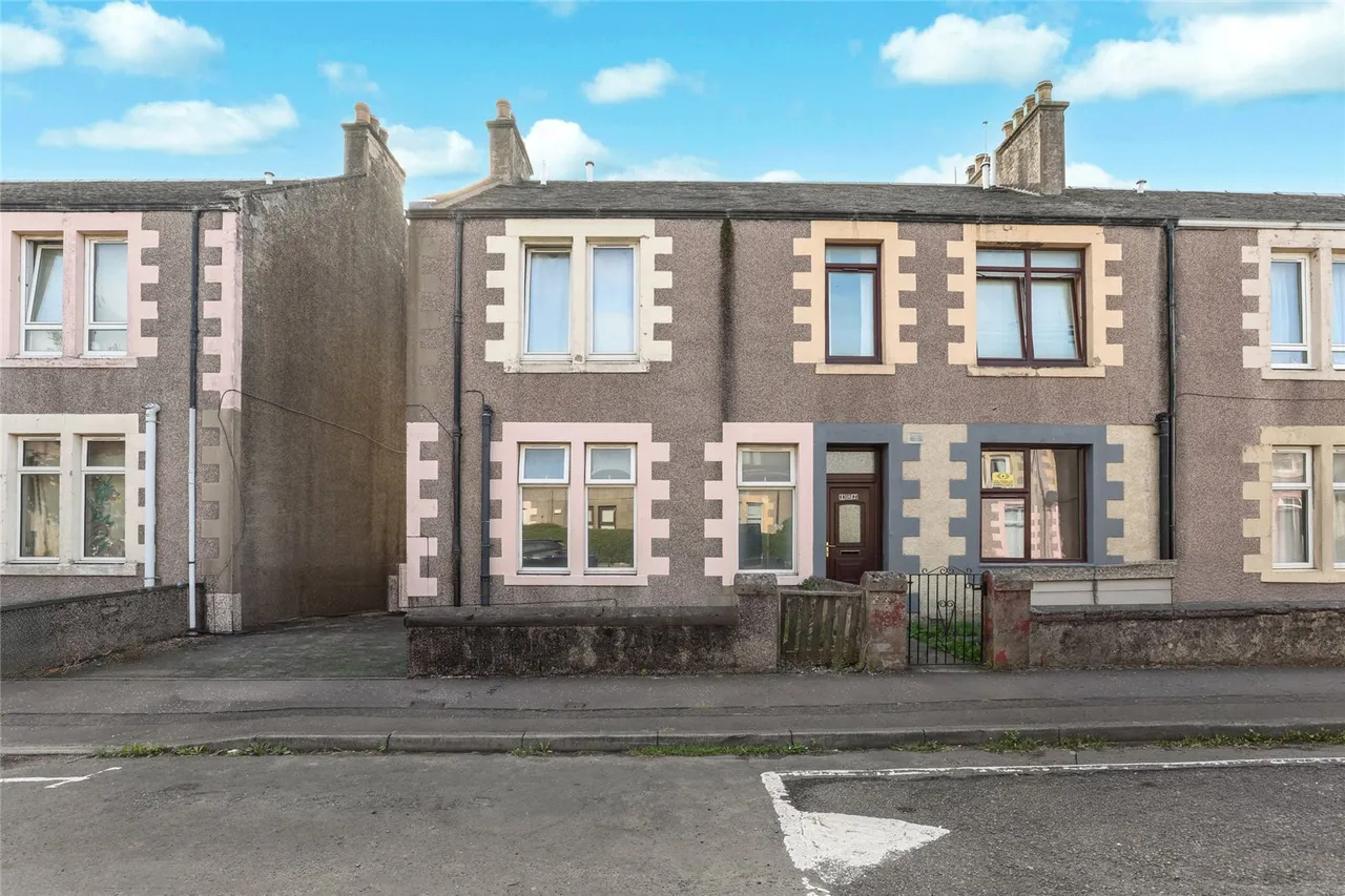 2 bed flat for sale, Taylor Street, Methil, KY8
