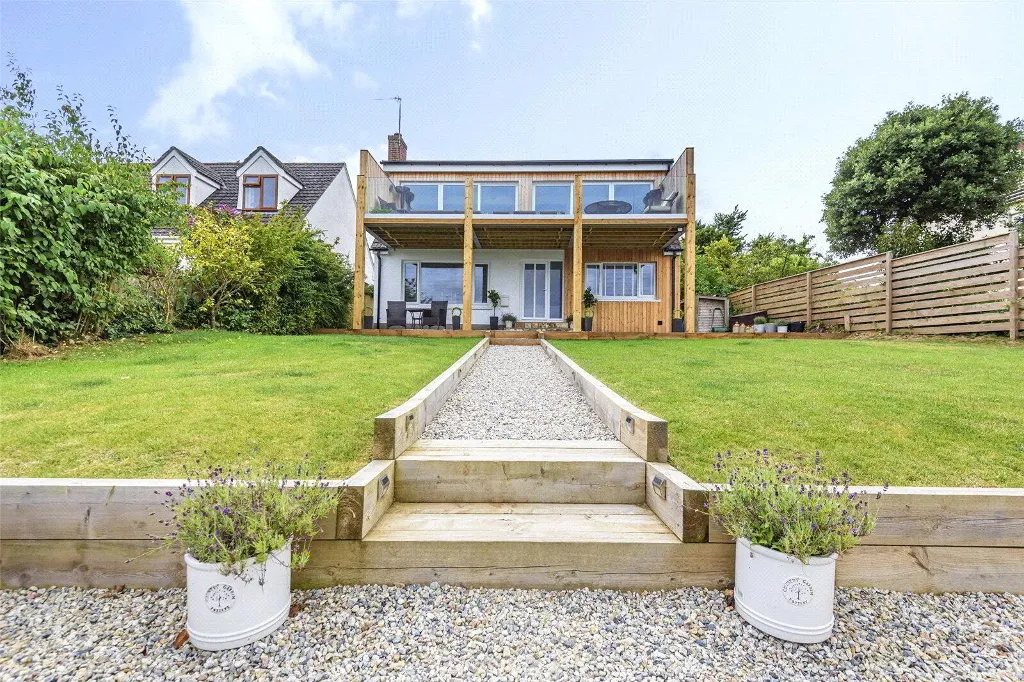 3 bed house to rent, Bowden, Stratton, EX23