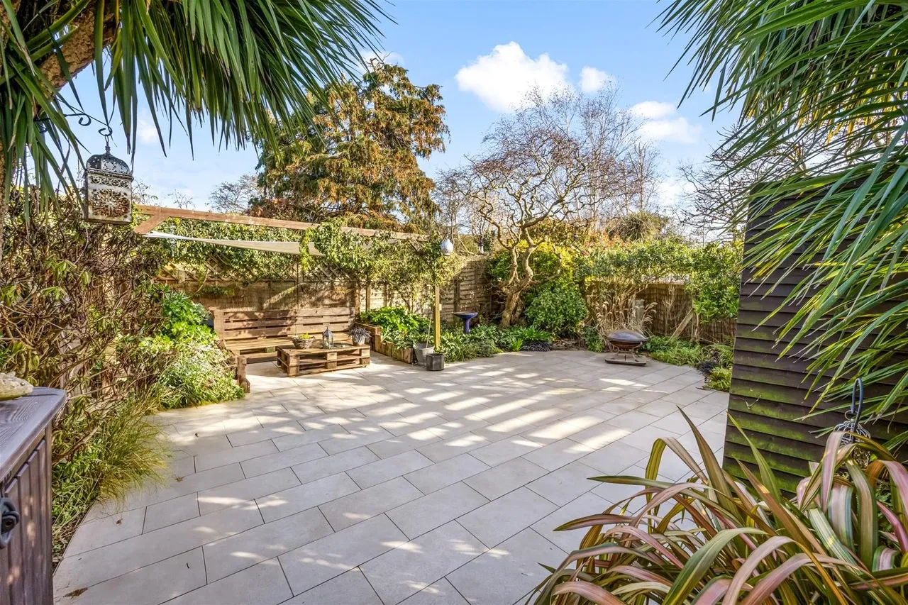Nutley Crescent, Goring-By-Sea, Worthing, photo 10