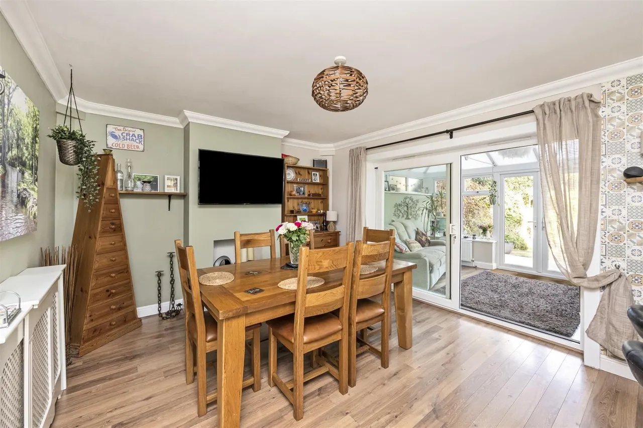 Nutley Crescent, Goring-By-Sea, Worthing, photo 5