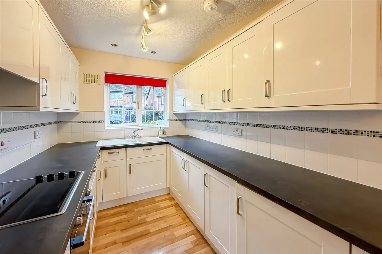 Hardwicke Place, St. Albans, Hertfordshire, AL2 1PX, photo 3