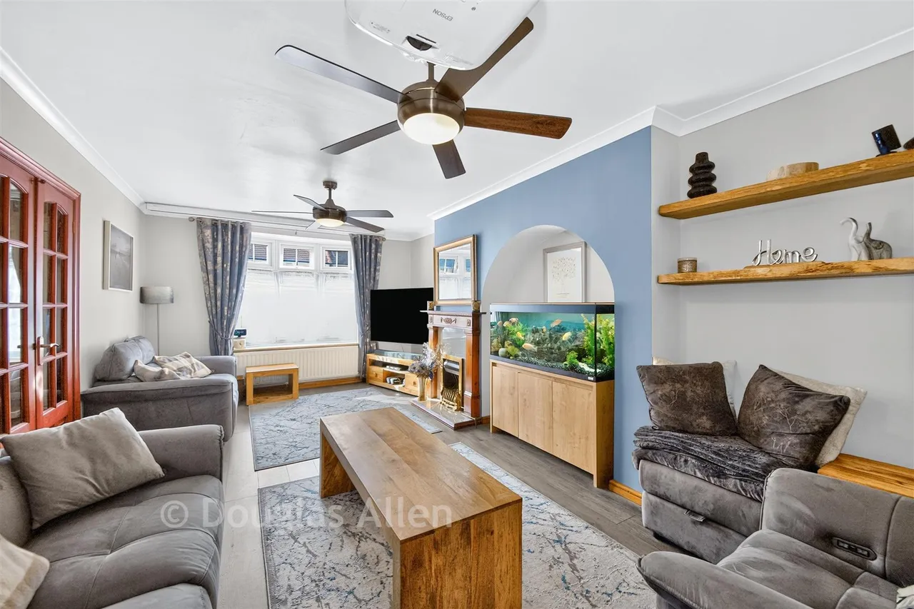 Croppath Road, Dagenham, RM10, photo 5