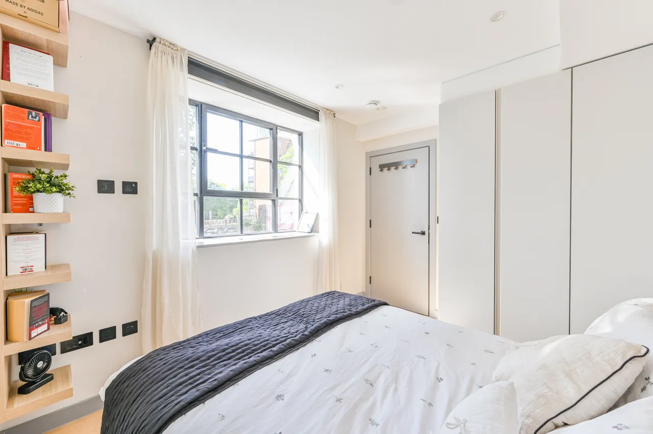 Flat 5, 324 Harrow Road, London, photo 9