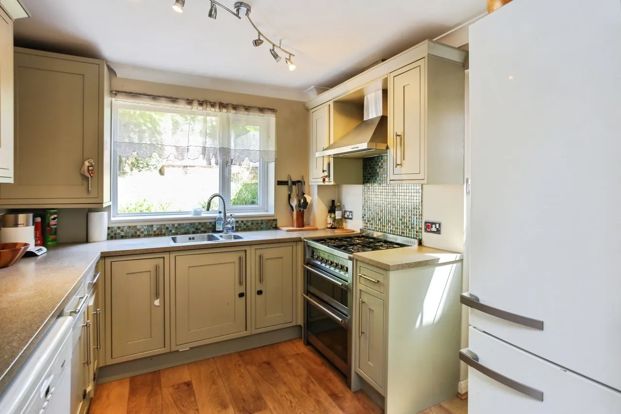 West Rise, Tonbridge, TN9, photo 17