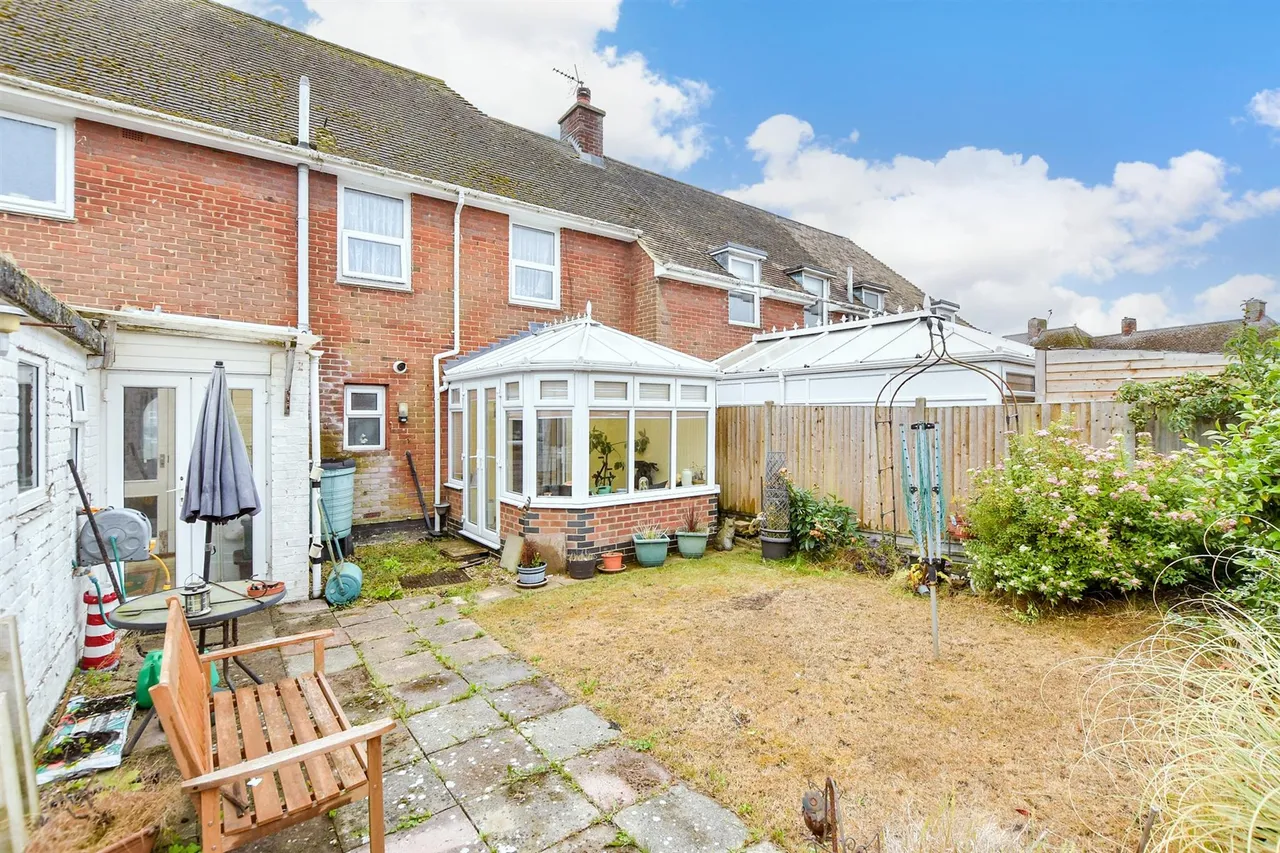The Green, Lydd, TN29, photo 11