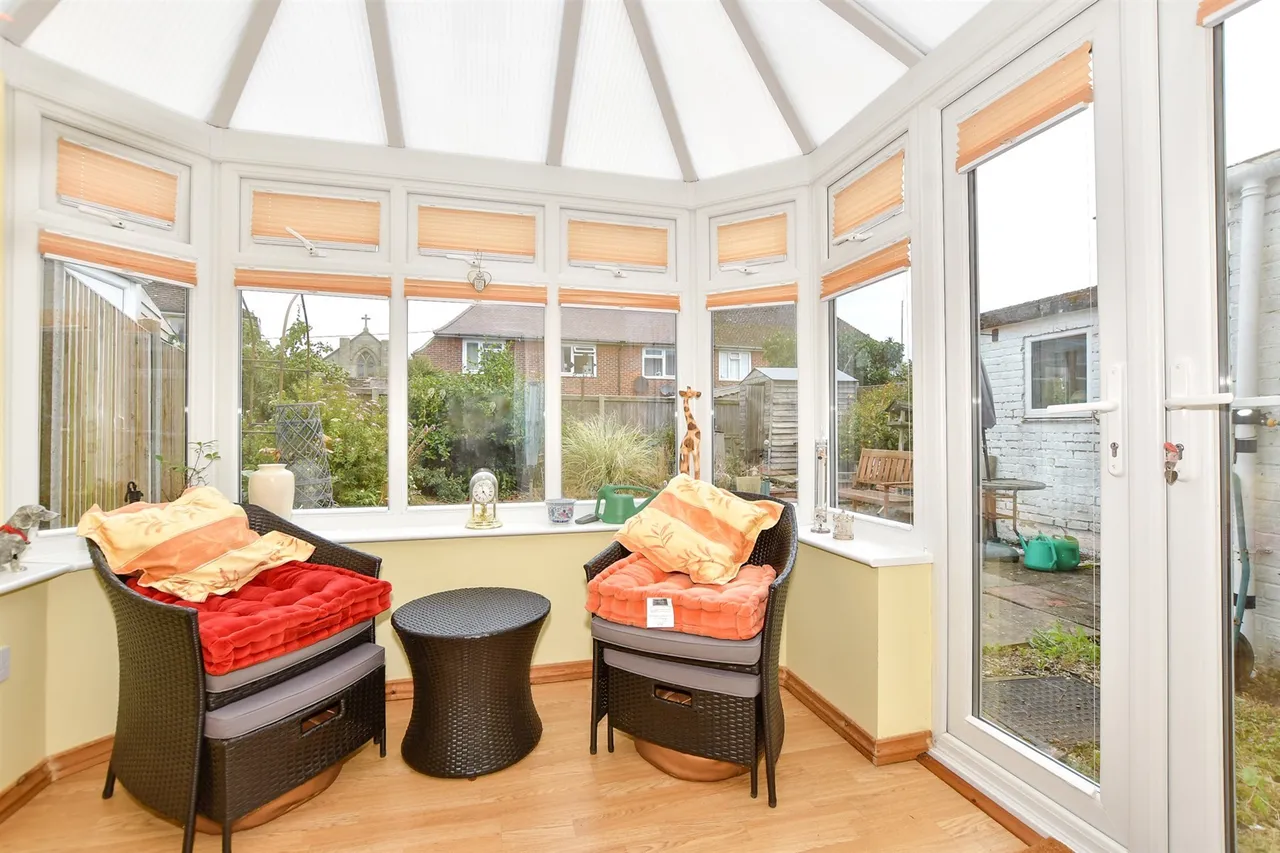 The Green, Lydd, TN29, photo 12