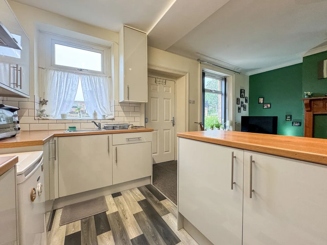 Victoria Place, Honley, photo 5