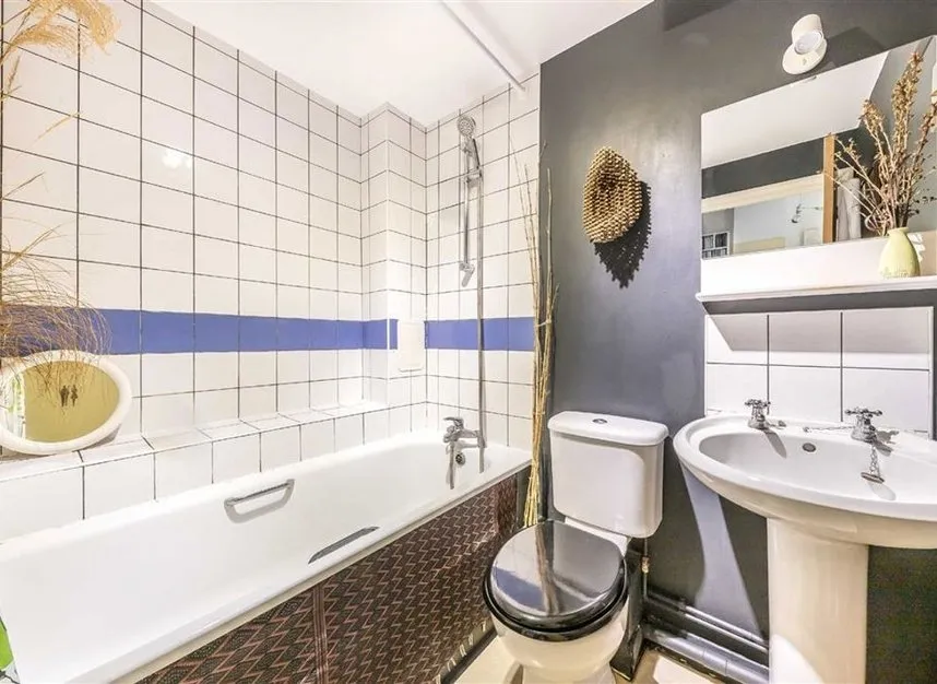 Portland Grove, Stockwell, SW8, photo 6