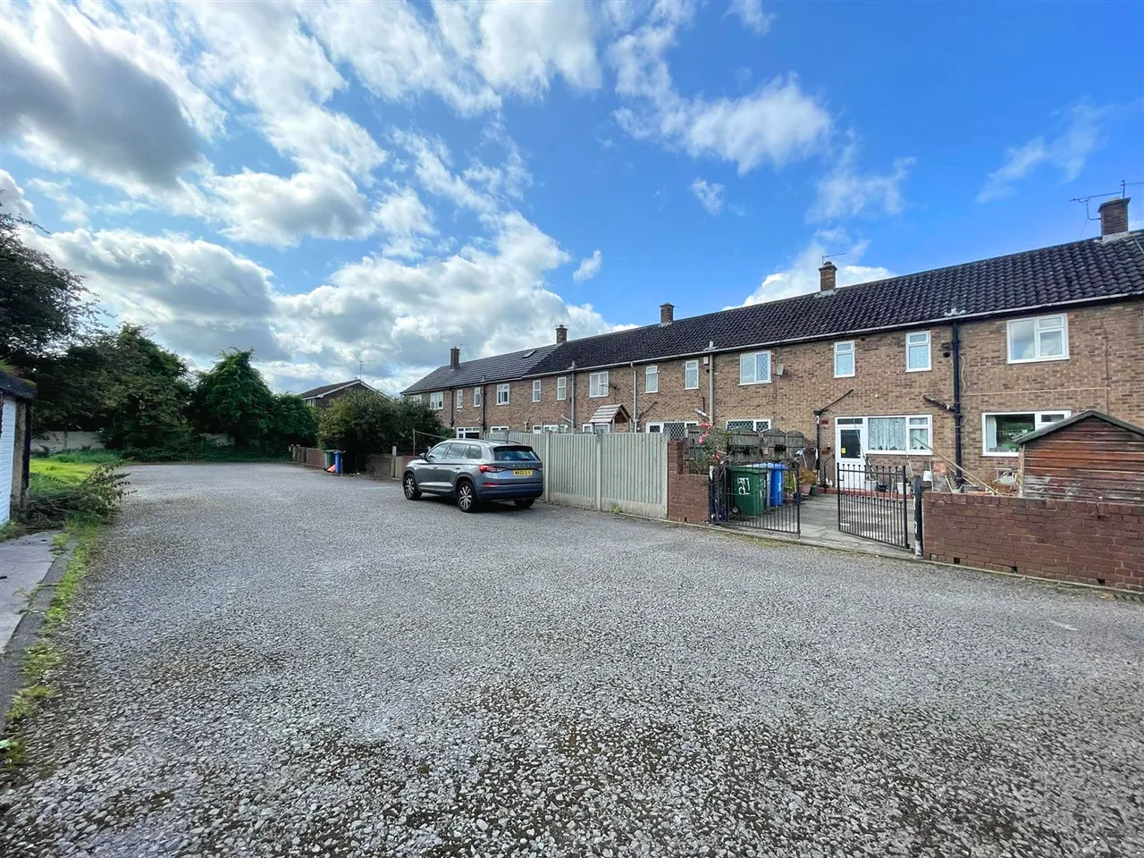 Hedgelands Walk, Sale, photo 24
