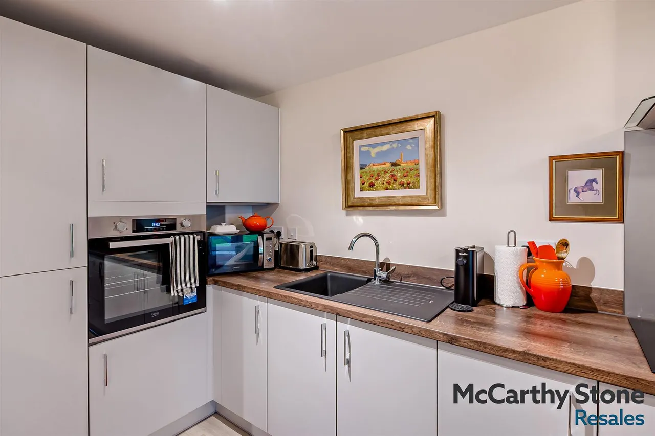 Langholm Close, Beverley, HU17, photo 11