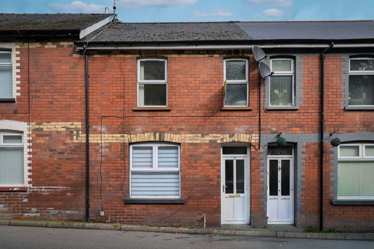 2 bed house for sale, Cleaves Terrace, Pontypool