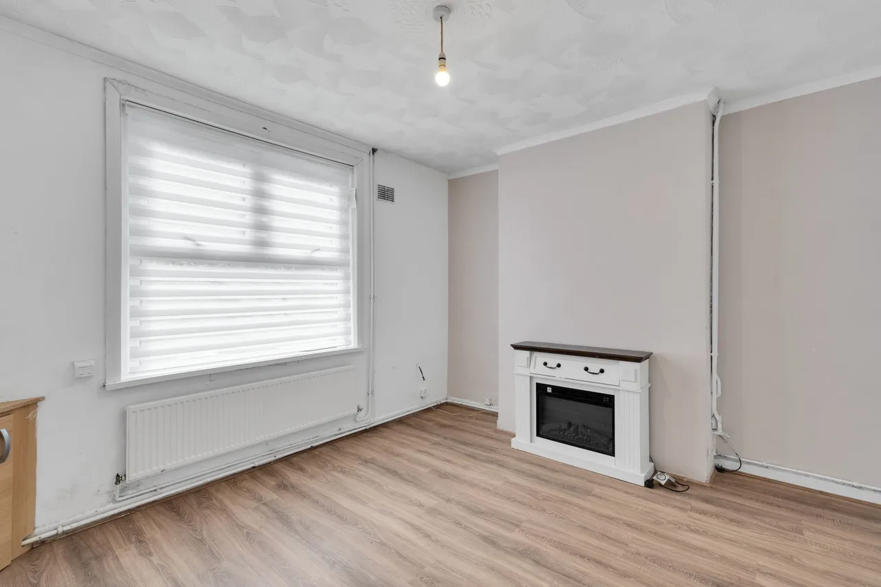 Cleaves Terrace, Pontypool, photo 3