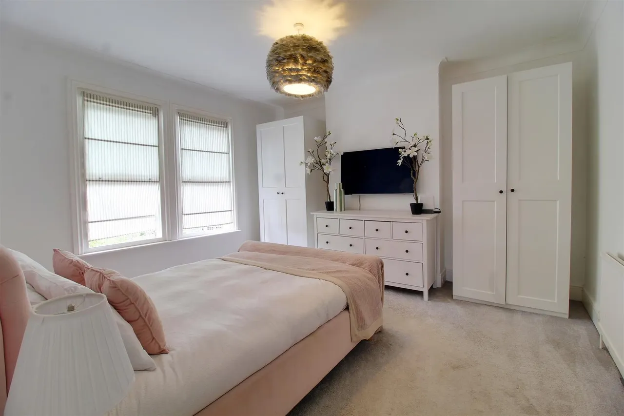 Park Avenue, Potters Bar EN6 5EJ, photo 14