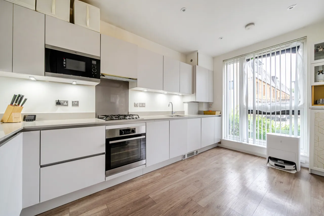 4 Hera Avenue, Barnet, EN5, photo 4