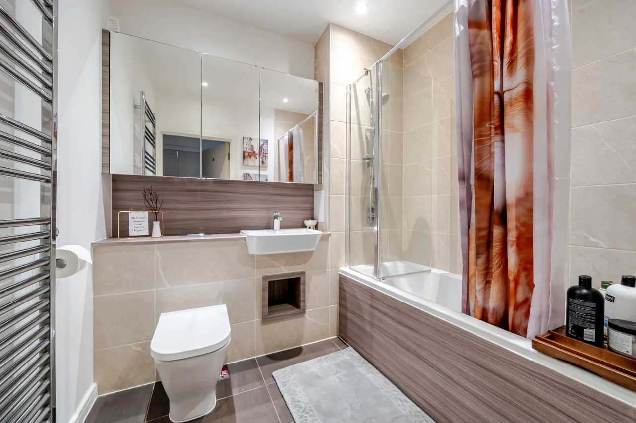 4 Hera Avenue, Barnet, EN5, photo 8