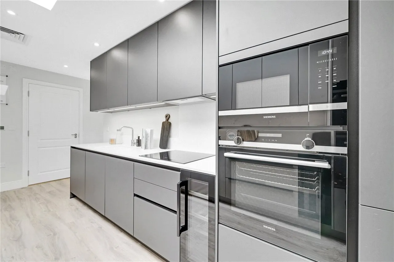 Rose Square, Twickenham, TW2, photo 4