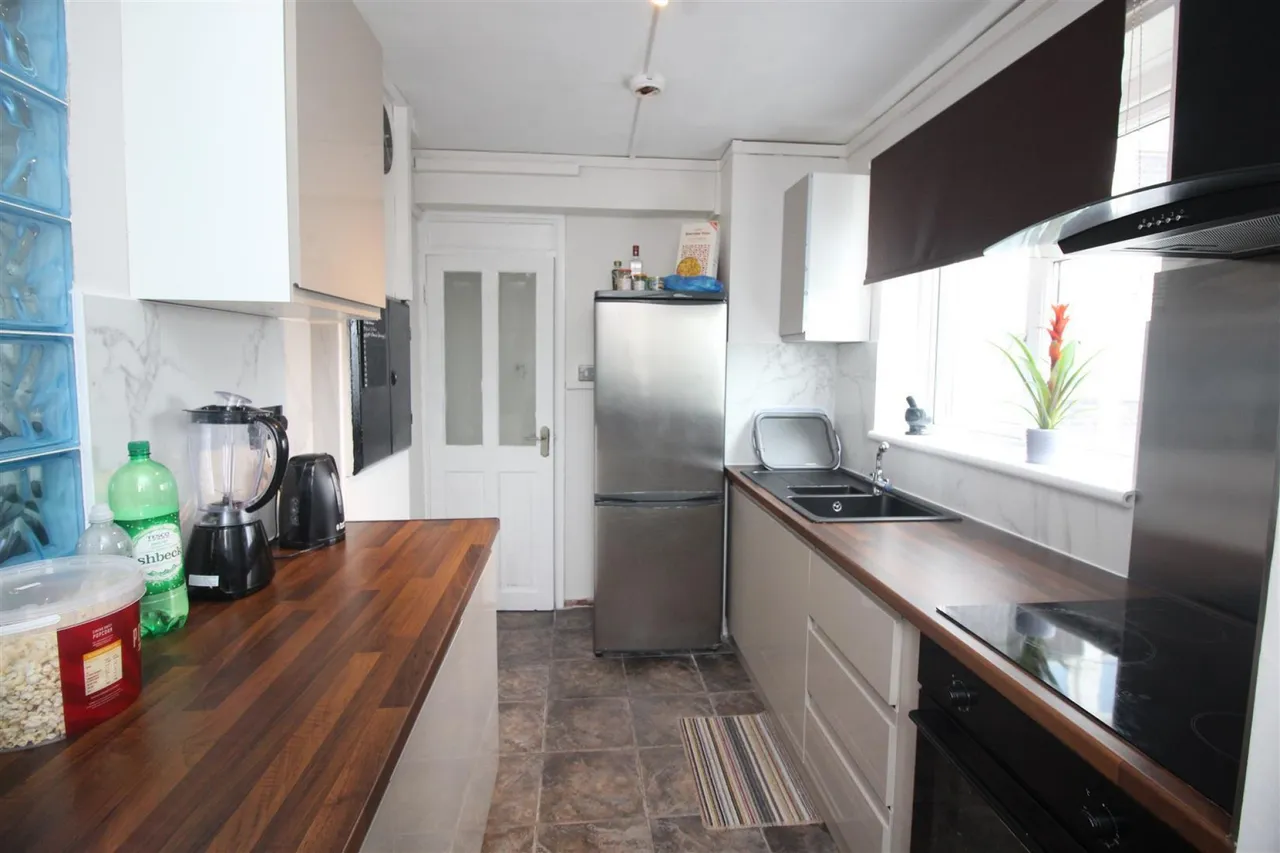 Paragon Road, London, photo 5