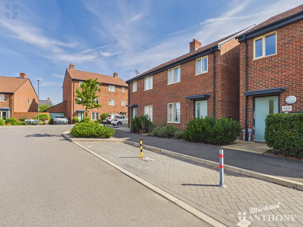 Boulton Road, Weston Turville, Aylesbury, HP22 3BE, photo 11