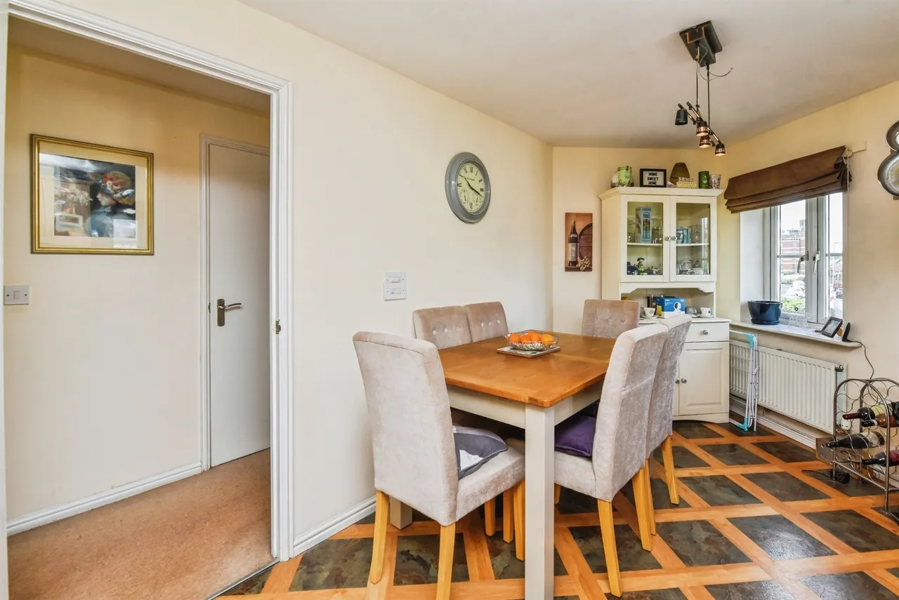 Hillier Road, Devizes, photo 5