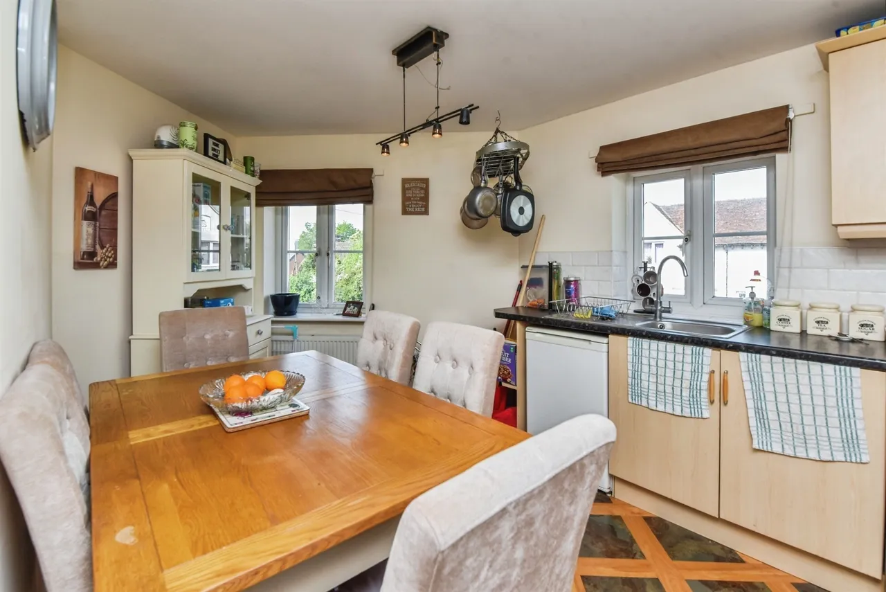 Hillier Road, Devizes, photo 6