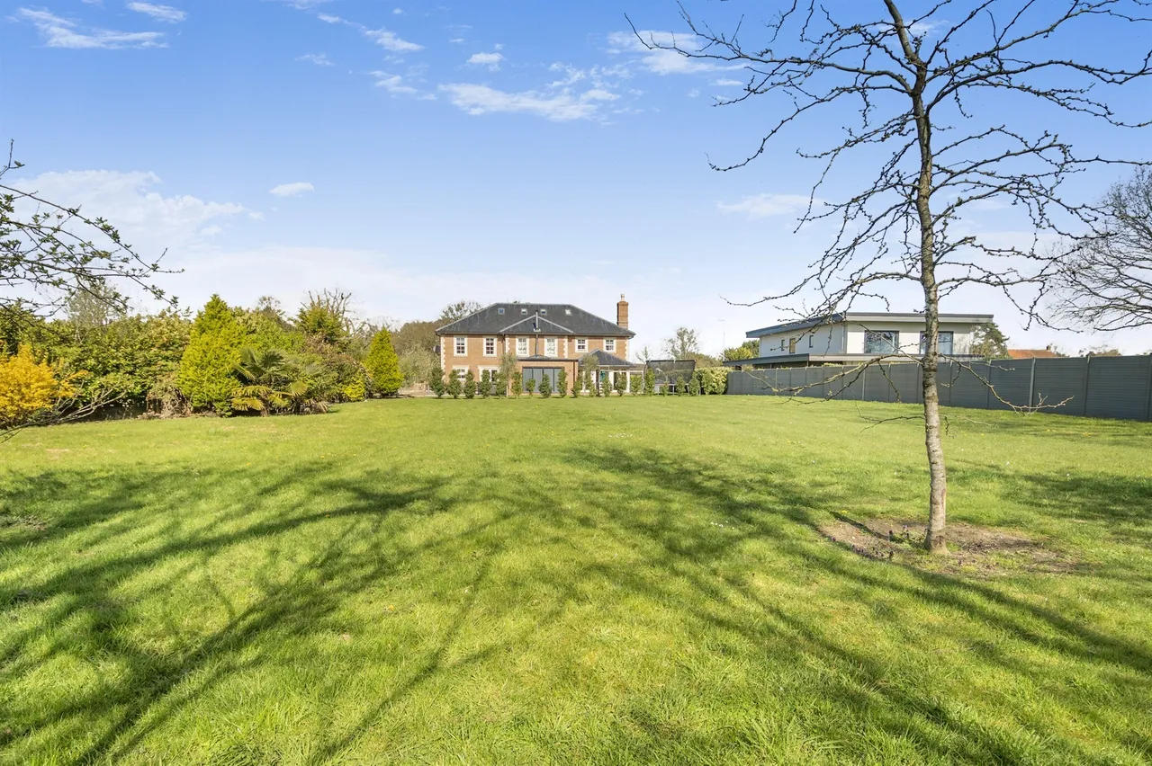 6 bed house for sale, Norwich Common, Wymondham, NR18