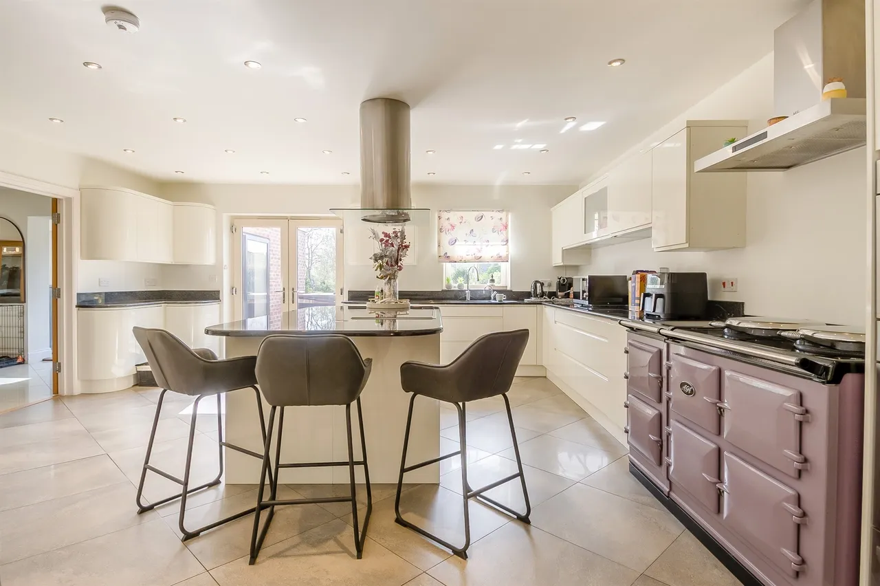 Norwich Common, Wymondham, NR18, photo 4