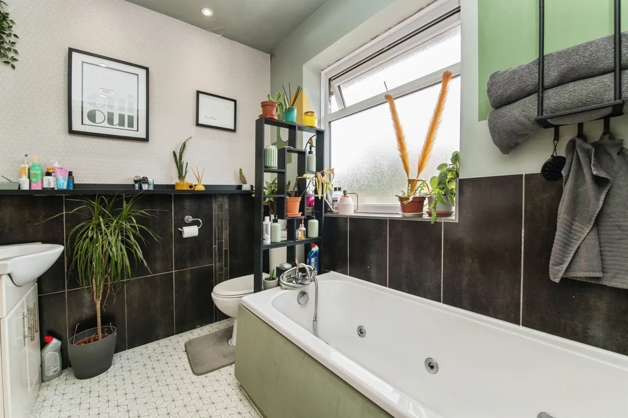Colleton Way, Exmouth, EX8, photo 11