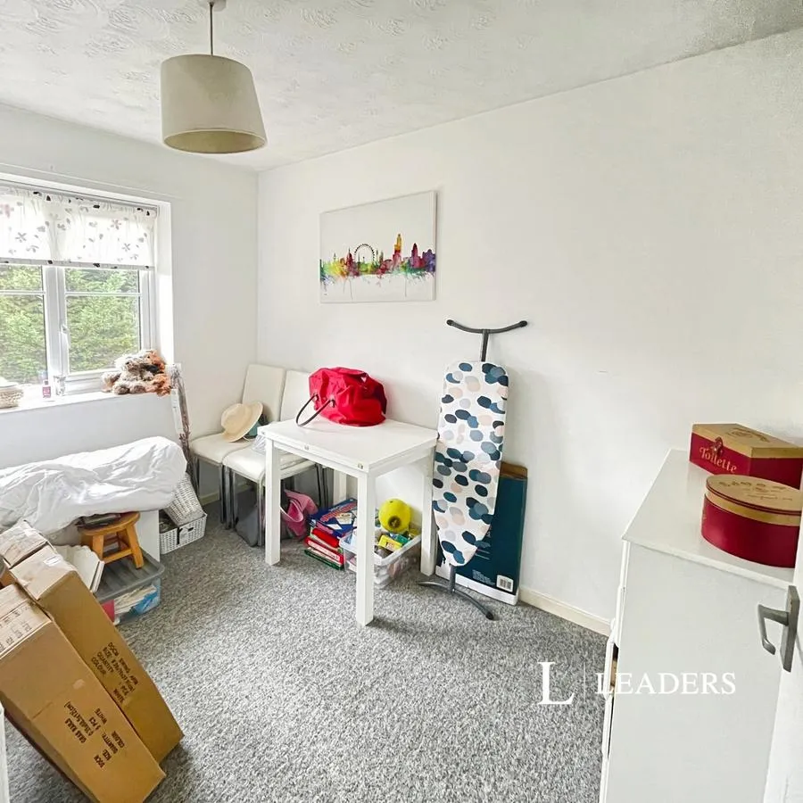 Larkspur Drive, Evesham, WR11, photo 5