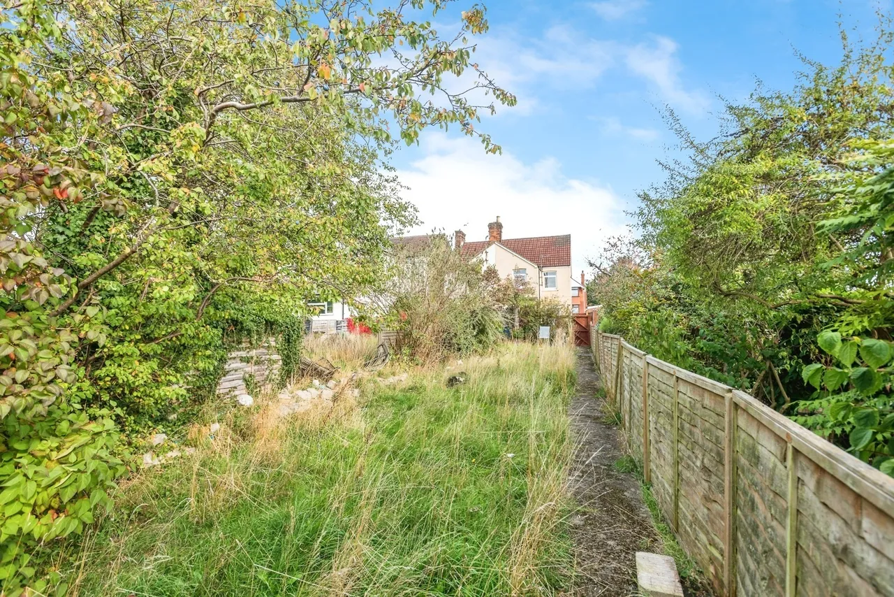 Cricklade Road, Swindon, Wiltshire, SN2, photo 8