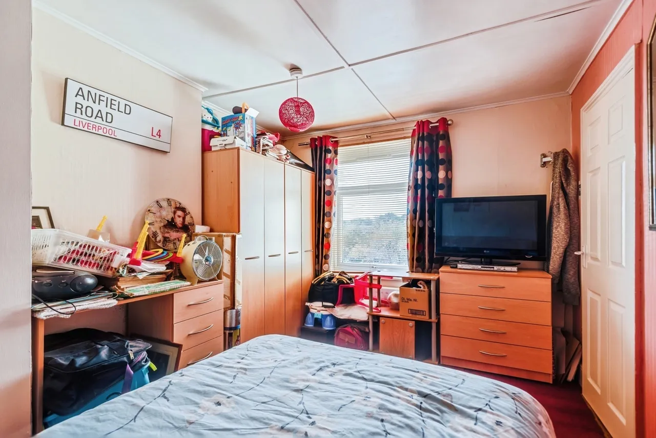 Cricklade Road, Swindon, Wiltshire, SN2, photo 4