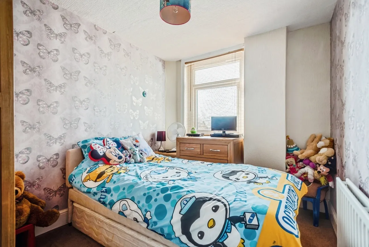 Cricklade Road, Swindon, Wiltshire, SN2, photo 17