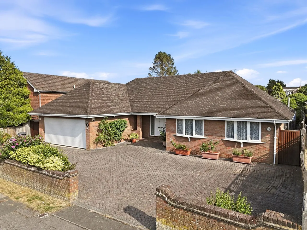 3 bed house for sale, Seamons Close, Dunstable, LU6