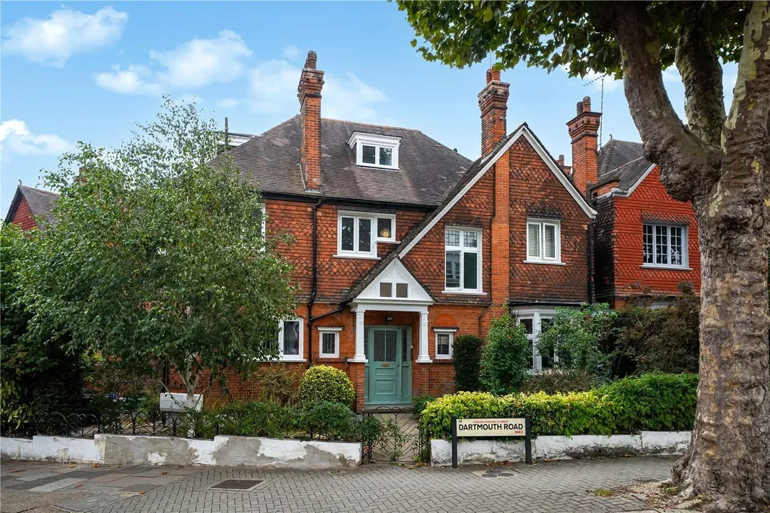 Dartmouth Road, Mapesbury Conservation, London, NW2, photo 4