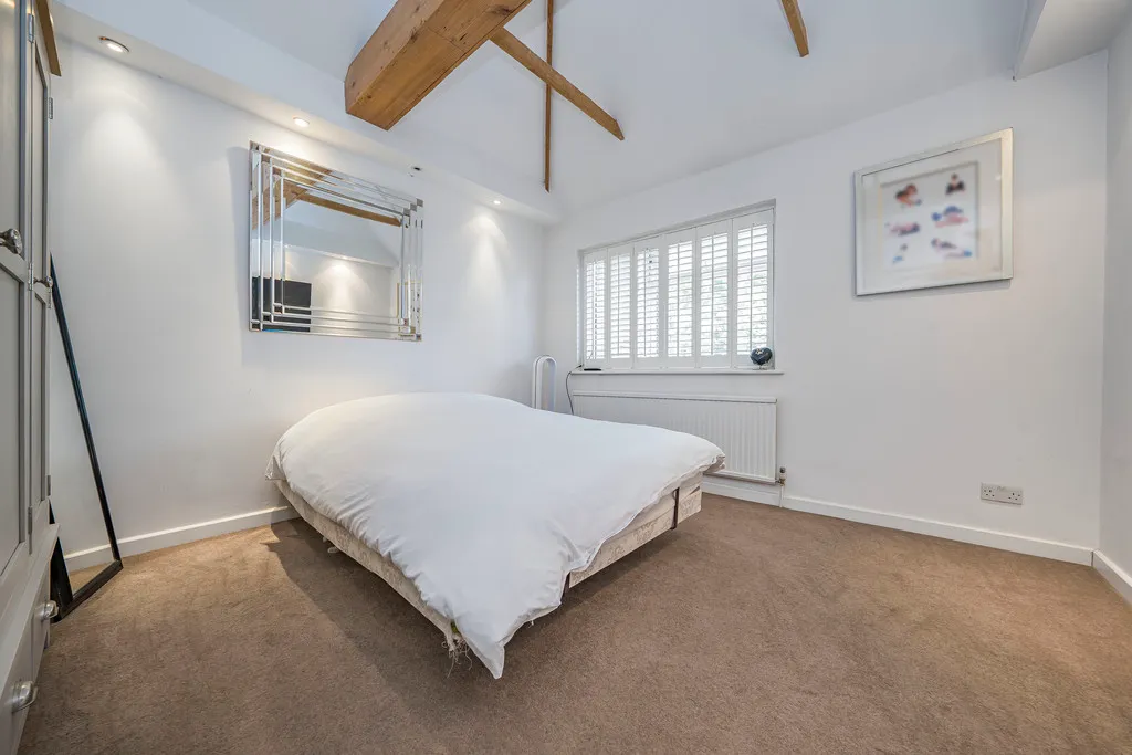 Parkway, North Hillingdon, UB10, photo 38