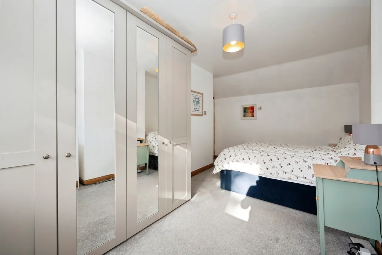 Rowden Road, Epsom, KT19, photo 12