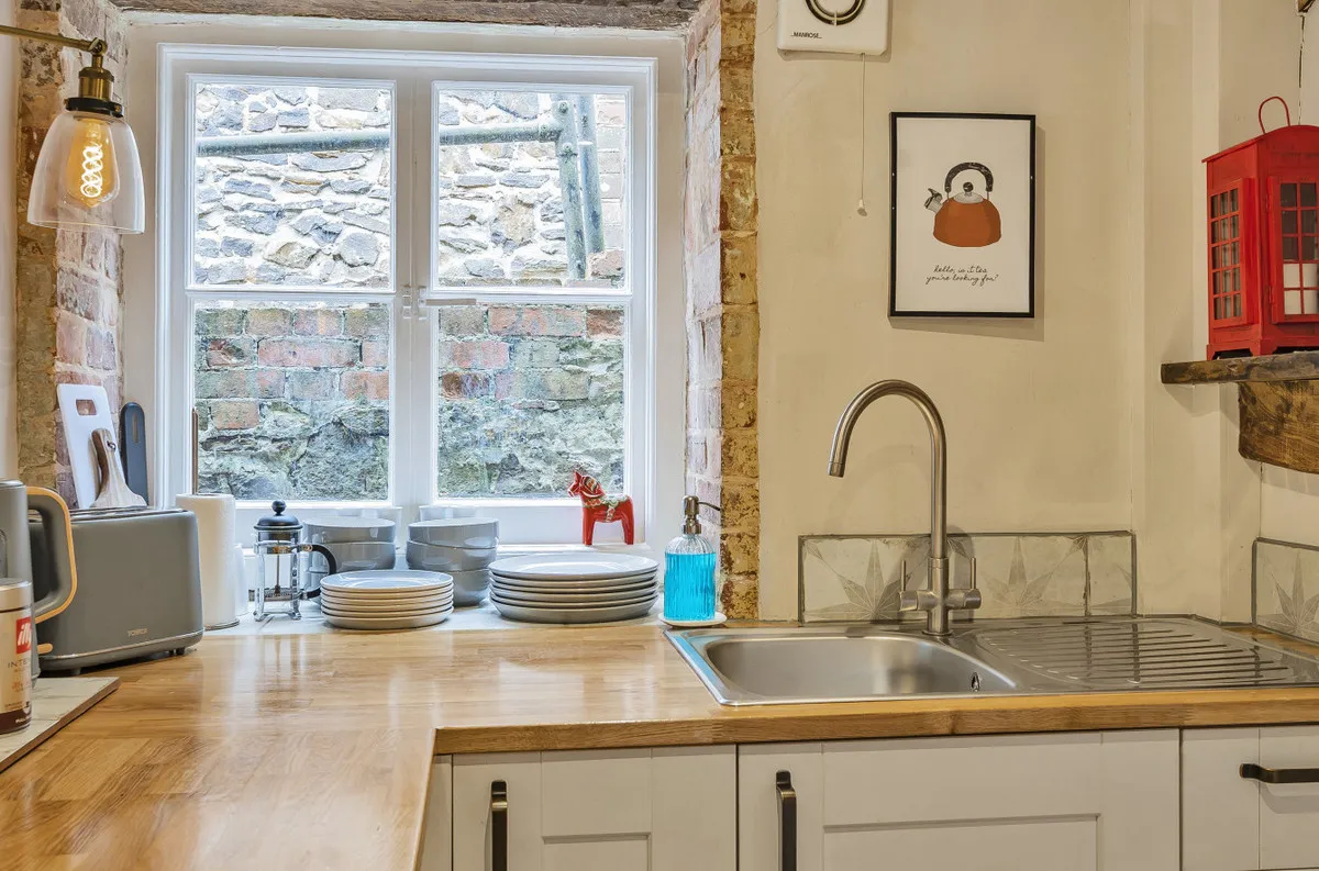 Pulborough, RH20 1EL, photo 6