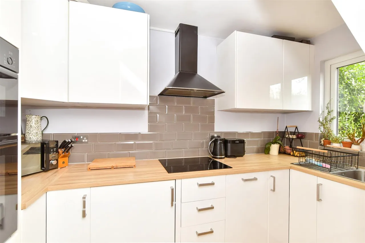 Rectory Road, Pitsea, SS13, photo 4