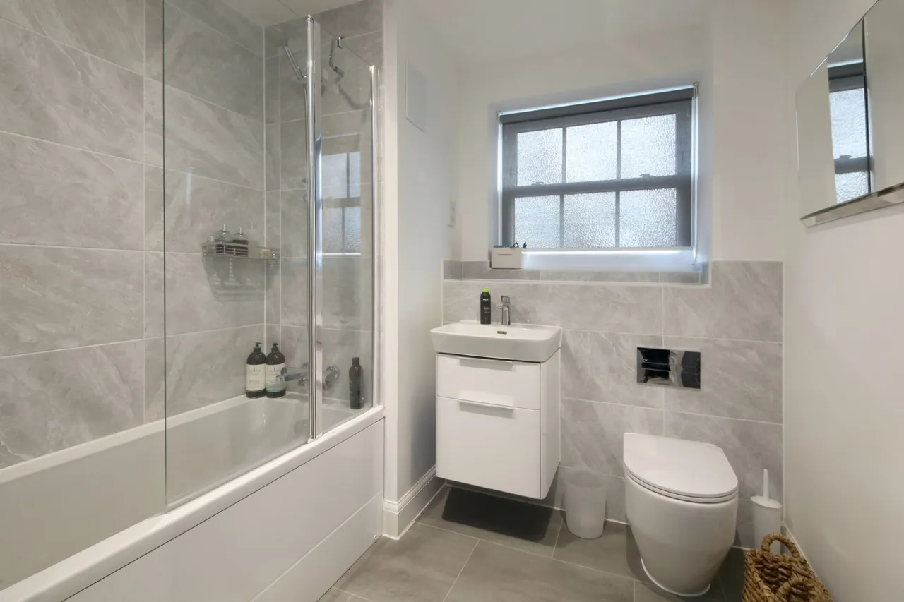 Uttley Lane, Wilton Park, HP9, photo 10