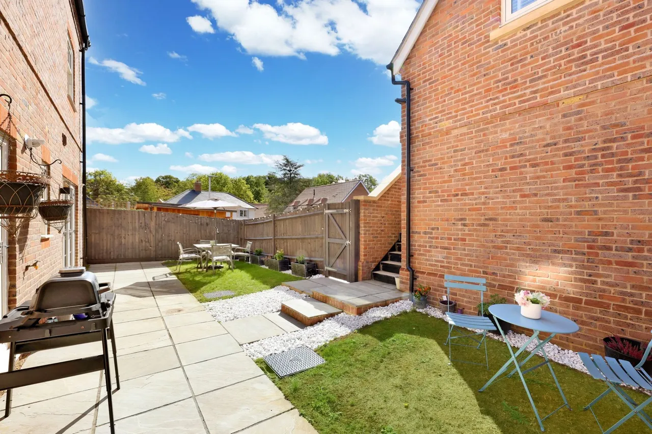 Uttley Lane, Wilton Park, HP9, photo 14