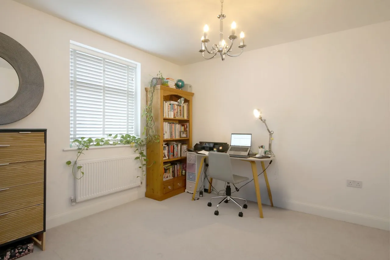 Uttley Lane, Wilton Park, HP9, photo 17