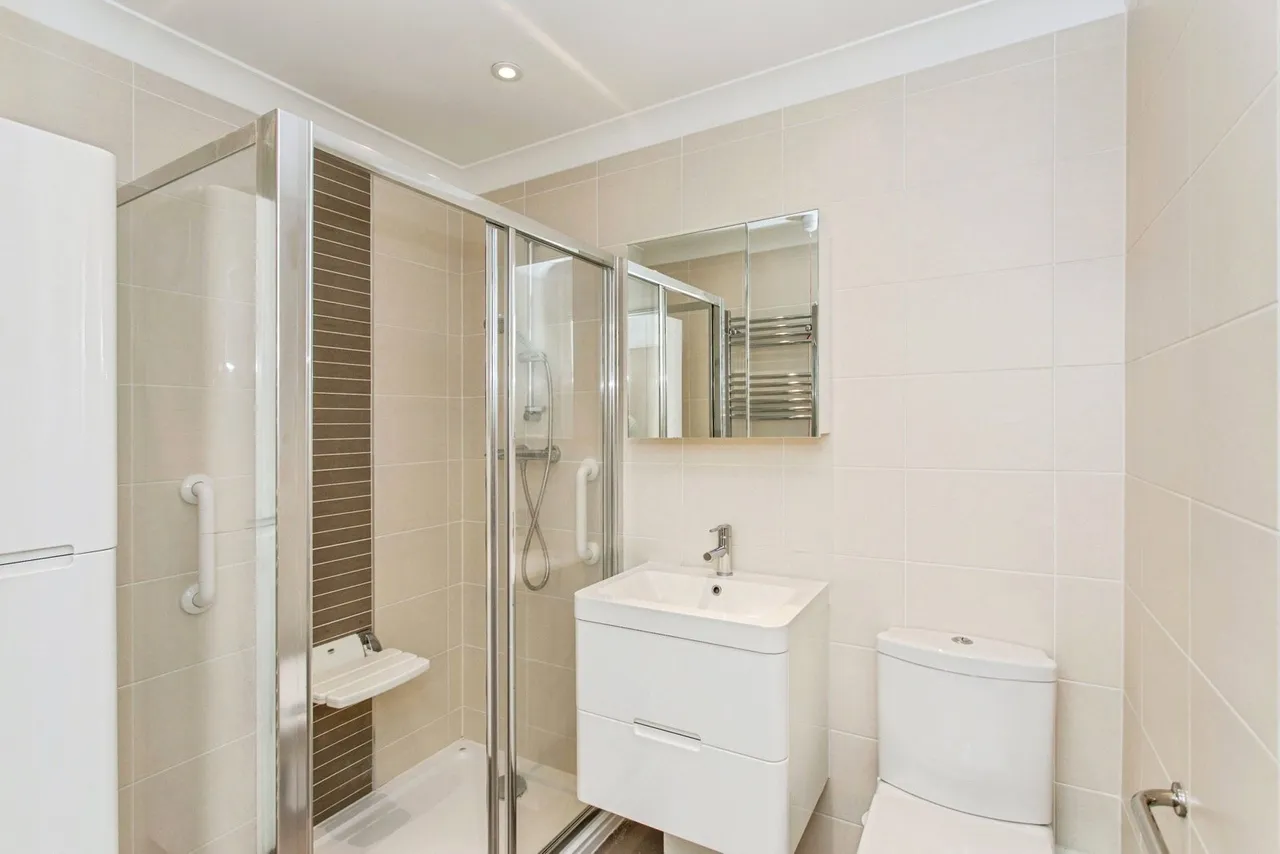 Cranleigh Drive, Leigh-on-Sea, SS9, photo 20